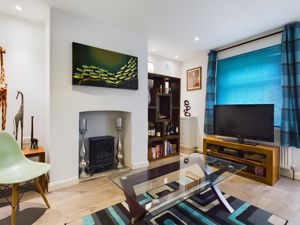 Sitting Room- click for photo gallery